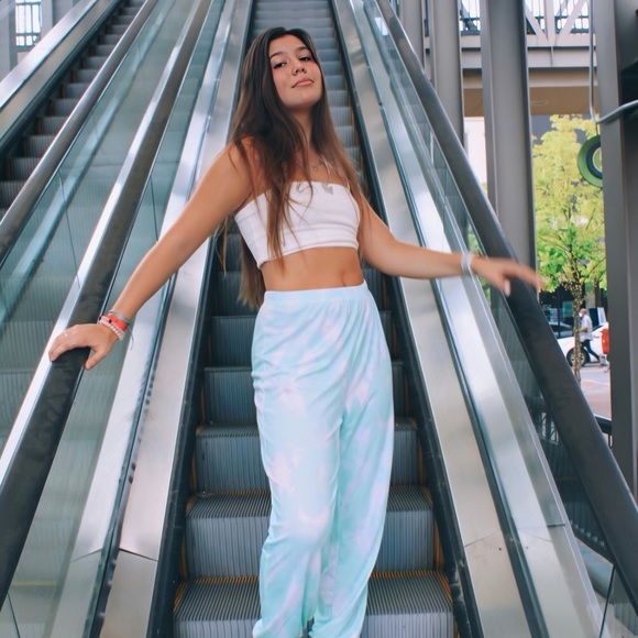 meet your posher!! - Picture 5 of 8